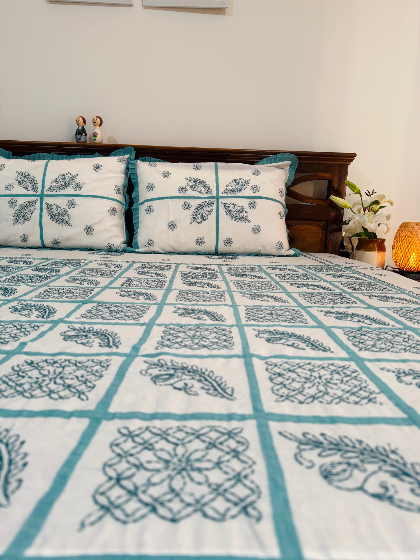 Sana - King Size Chikankari Bedsheet 100% Mulmul Cotton