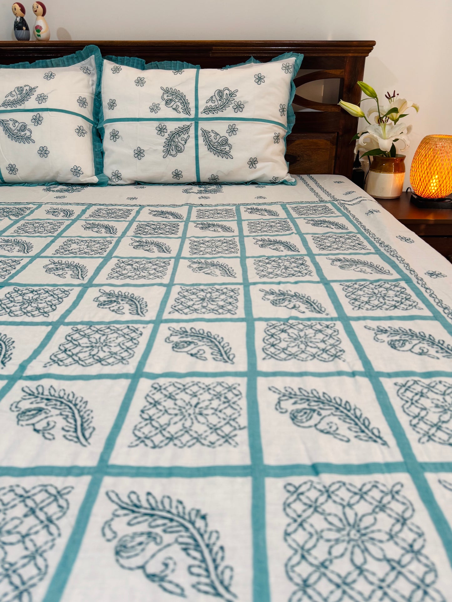 Sana - King Size Chikankari Bedsheet 100% Mulmul Cotton