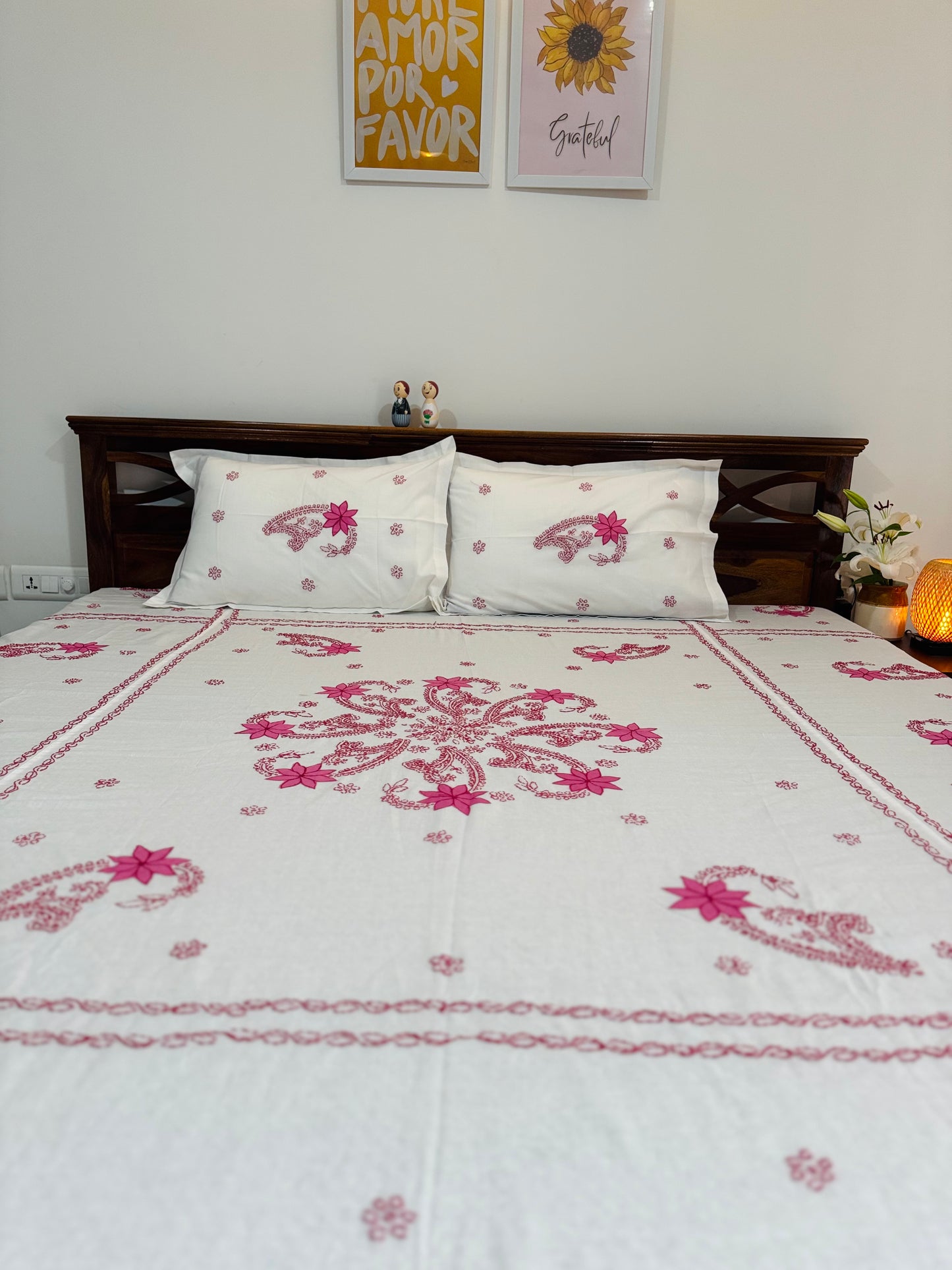 Naina - King Size Chikankari Bedsheet 100% Mulmul Cotton