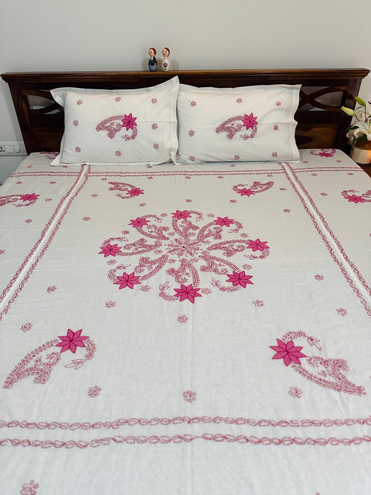 Naina - King Size Chikankari Bedsheet 100% Mulmul Cotton