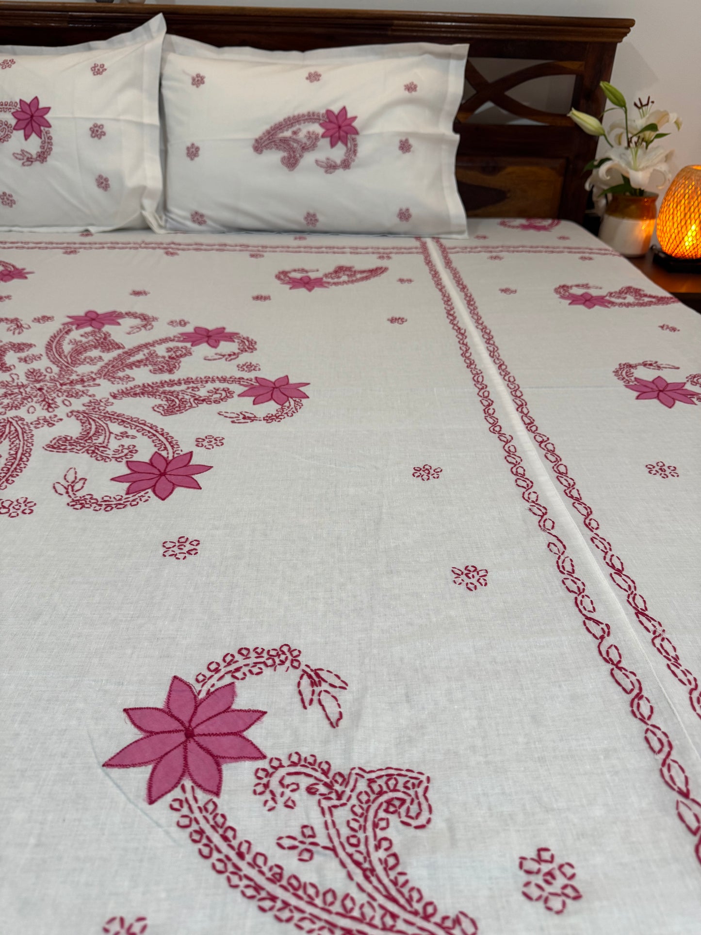 Naina - King Size Chikankari Bedsheet 100% Mulmul Cotton