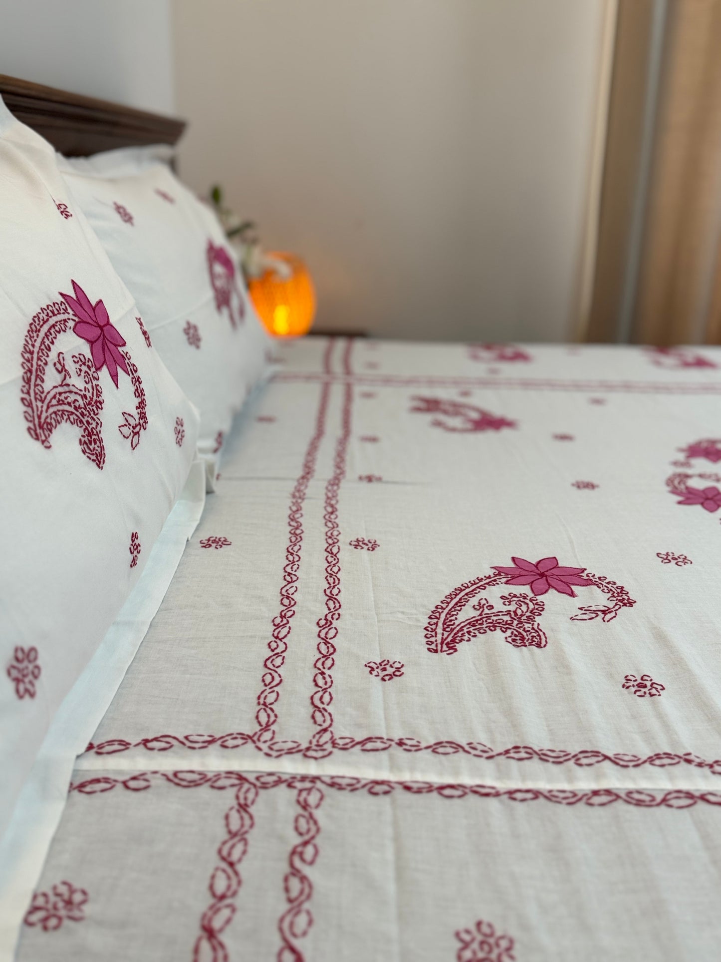 Naina - King Size Chikankari Bedsheet 100% Mulmul Cotton