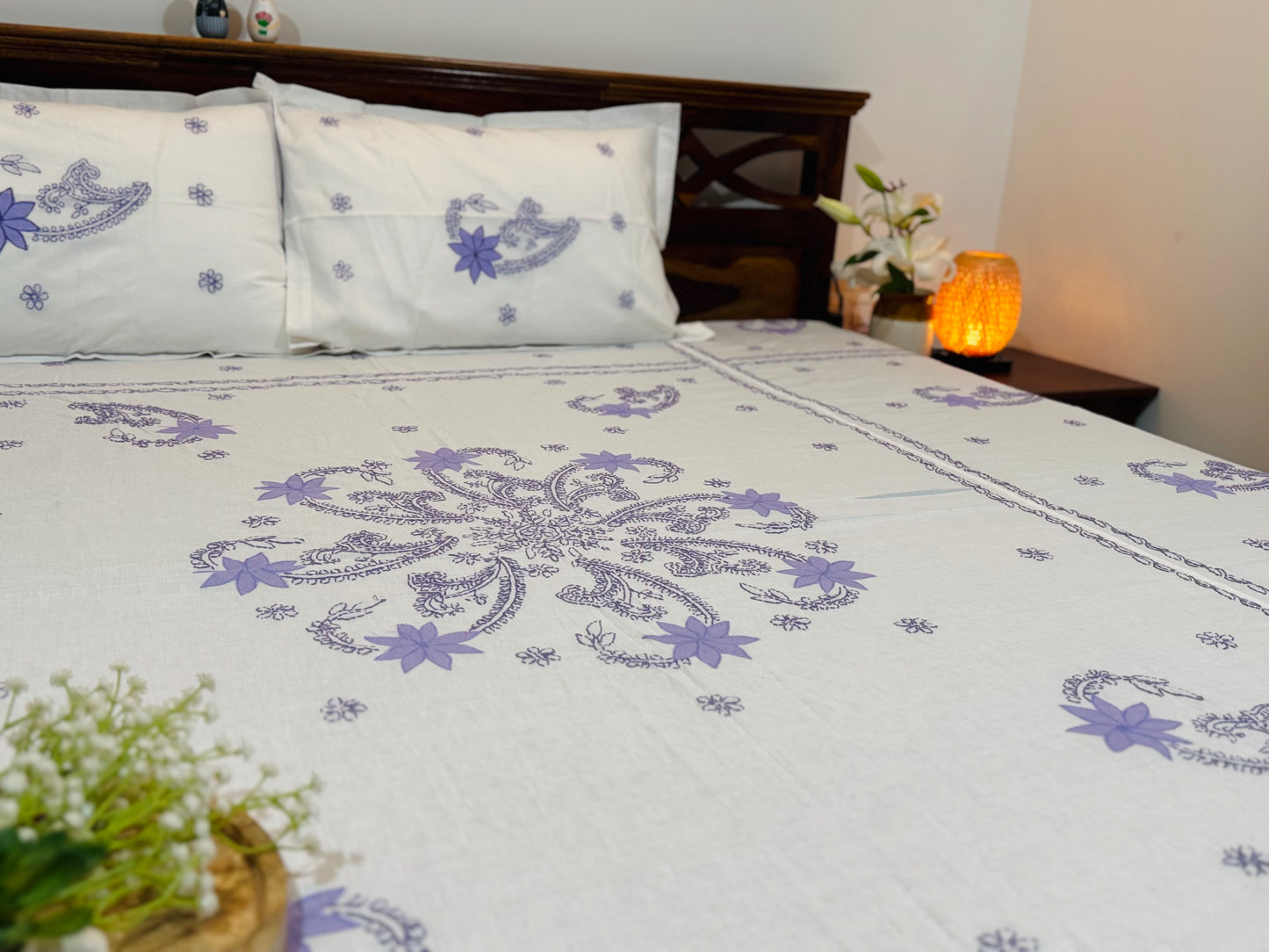 Haya - King Size Chikankari Bedsheet 100% Mulmul Cotton